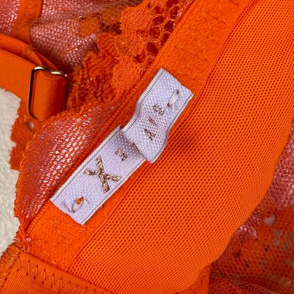 Savage X Fenty Perfect Poppies Unlined Lace Demi Bra Size 38D - Picture 6 of 7